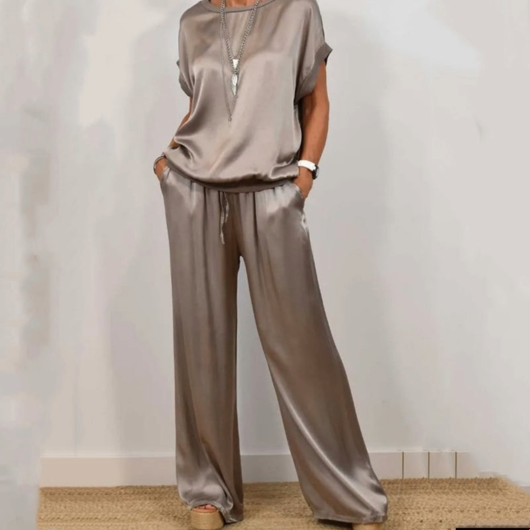 Nadine - Conjunto con top de satén y pantalones de pierna ancha