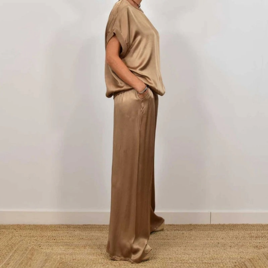 Nadine - Conjunto con top de satén y pantalones de pierna ancha