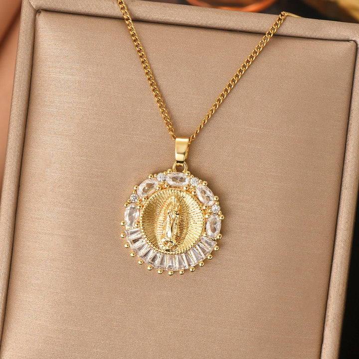 Zarelle - Collar con Colgante Religioso