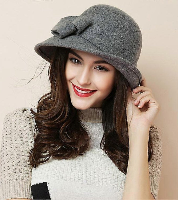 Magnolia - Sombrero Cloche Elegante con Ala
