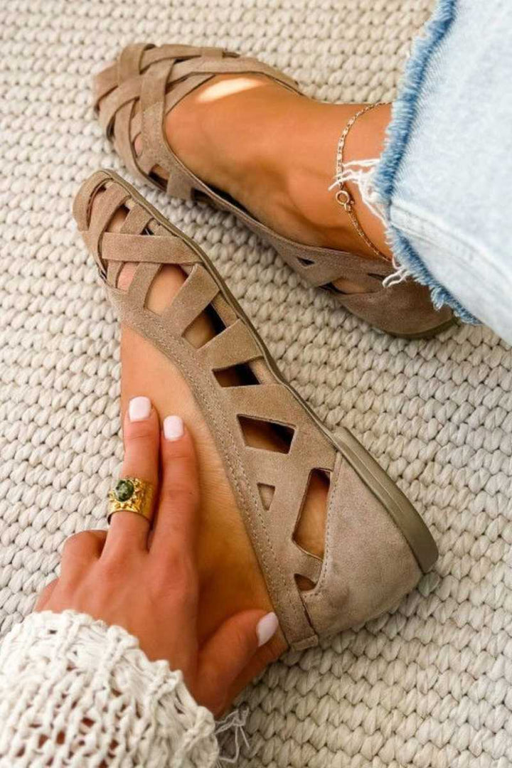 Kinsley - Sandalias planas trenzadas con recortes