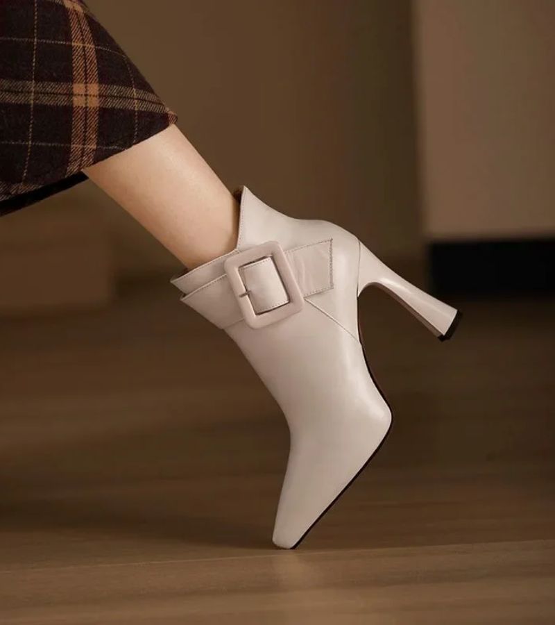 Erina - Botines con tacón escultórico