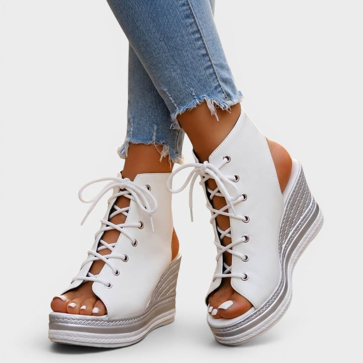 Elaina - Sandalia de cuña alta con cordones