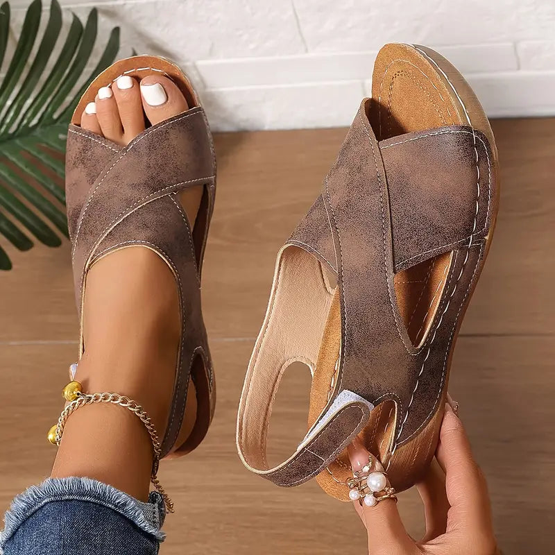 Lacey - Sandalias de confort con tiras cruzadas