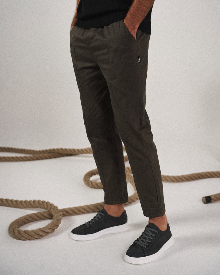 Neryth - Pantalón jogger de corte cónico con tacto suave