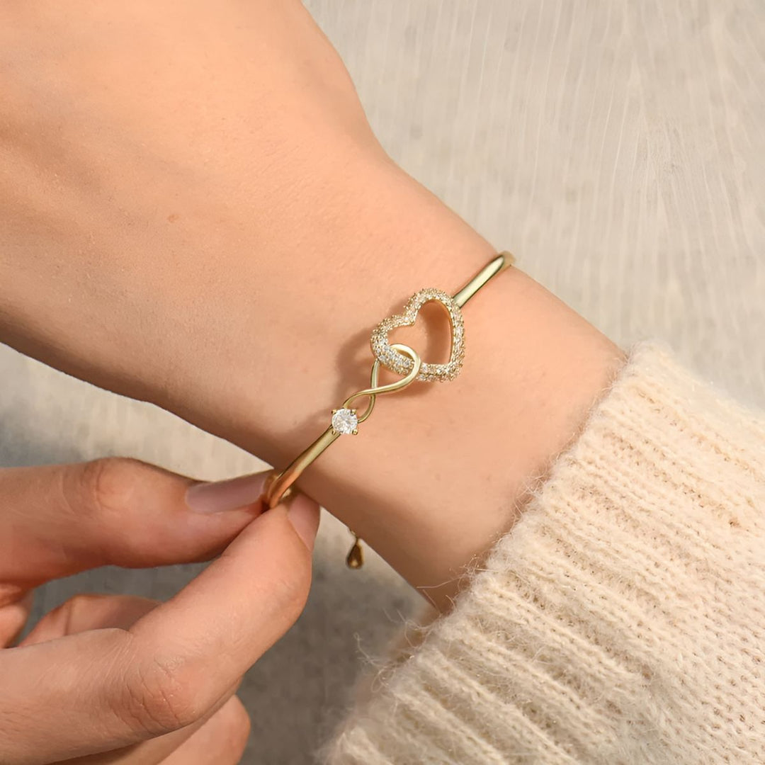 Ailira - Pulsera con Corazón Infinito