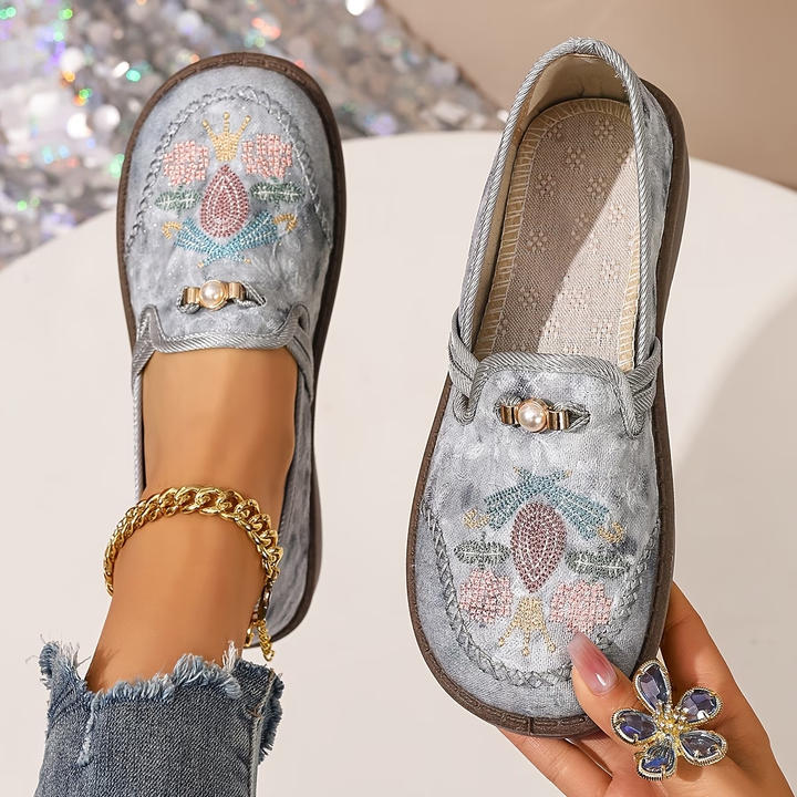 Juniper - Mocasines bordados sin cordones