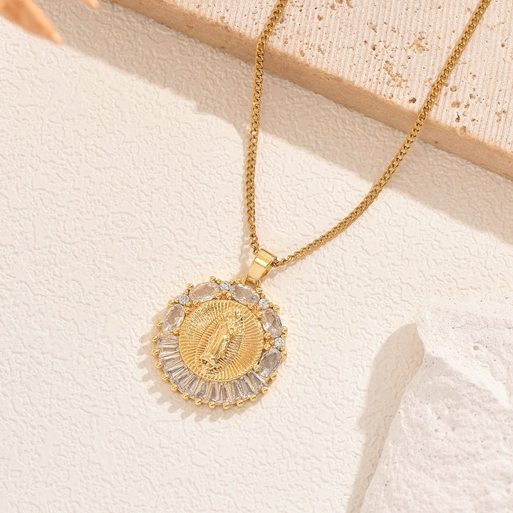 Zarelle - Collar con Colgante Religioso