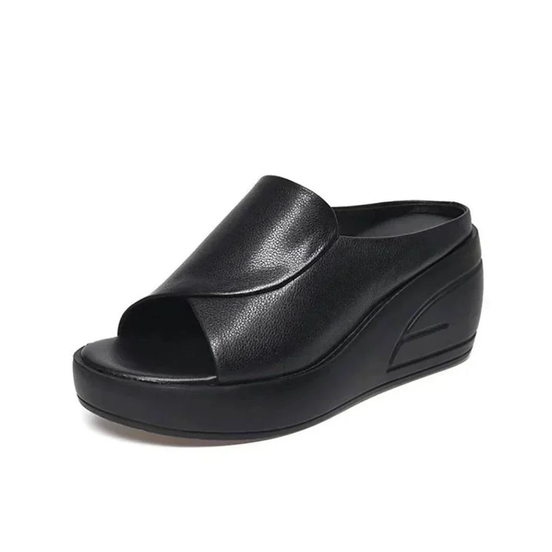 Eloise - mule de cuña acolchada