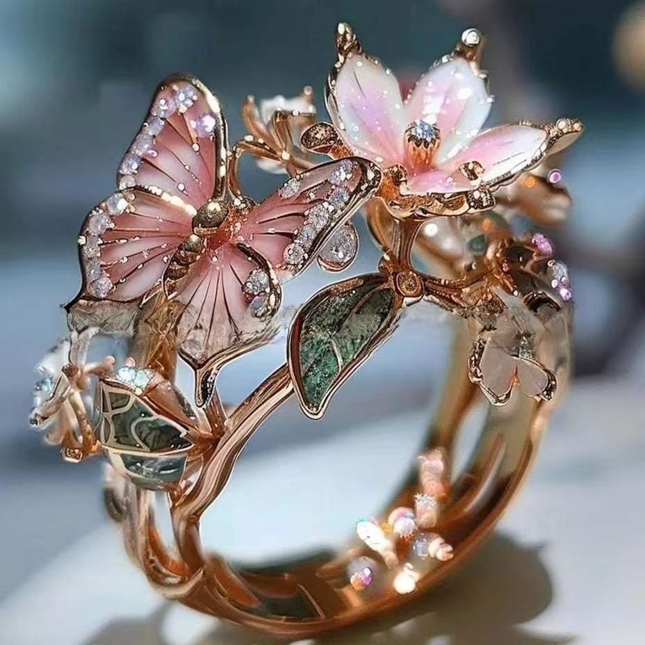 Faylinn - Anillo Floral con Mariposa