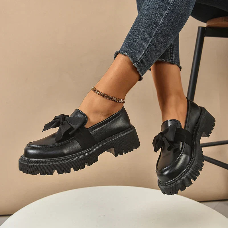 Eliza - Mocasines de plataforma con acabado brillante
