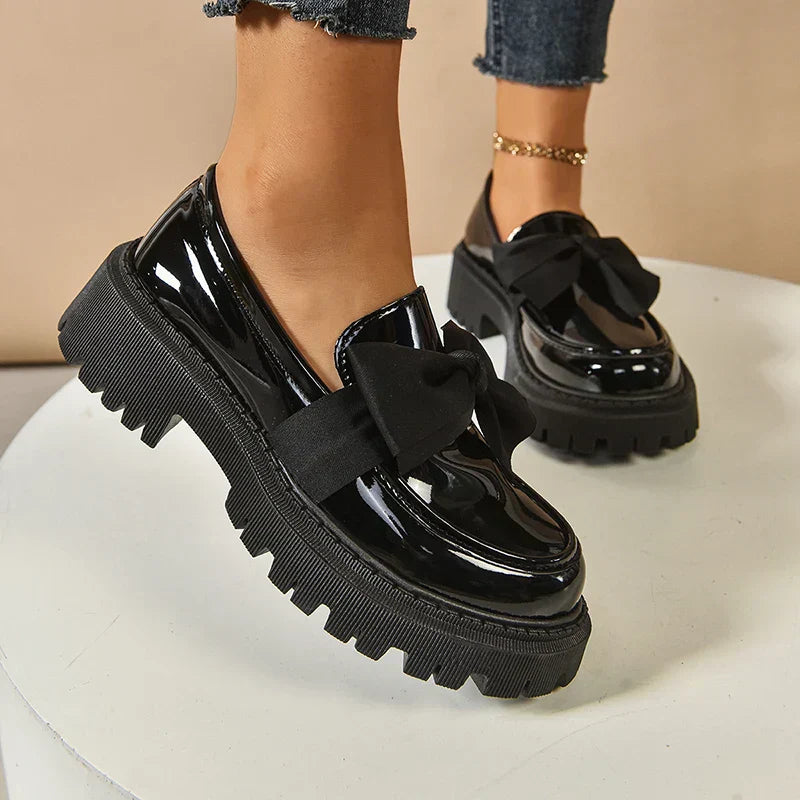 Eliza - Mocasines de plataforma con acabado brillante