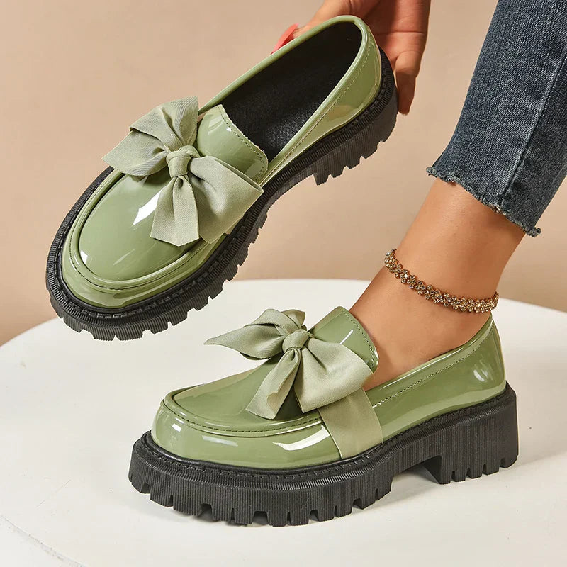 Eliza - Mocasines de plataforma con acabado brillante
