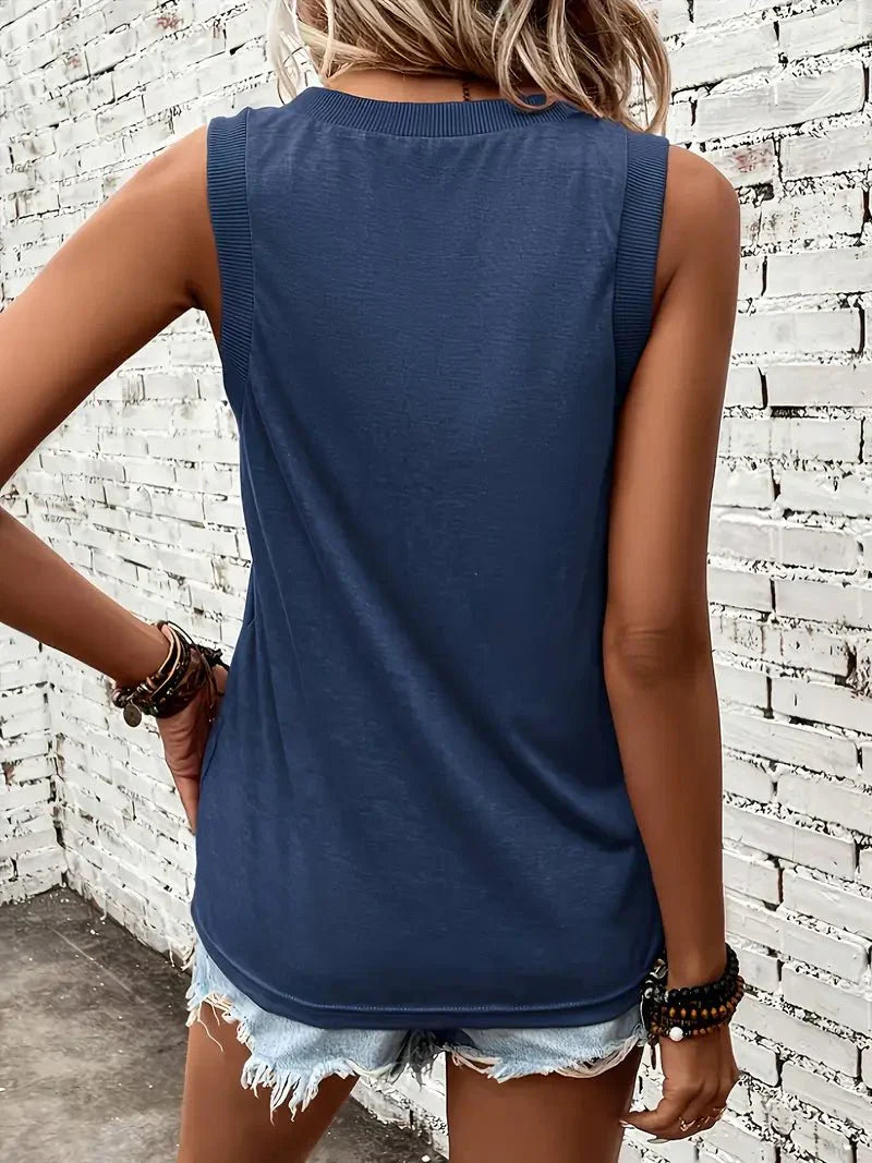 Megan - Playera suave al tacto con escote corazón