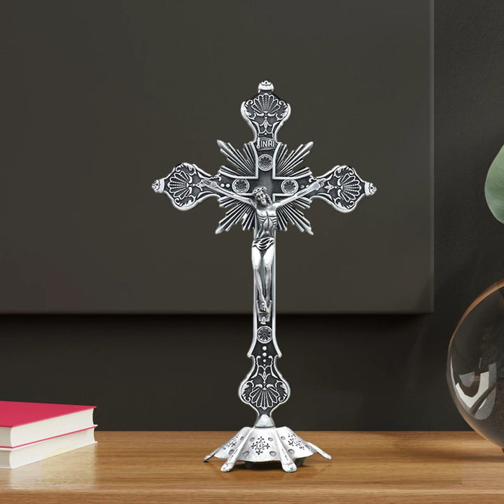 Lumina – Escultura de Jesús crucificado