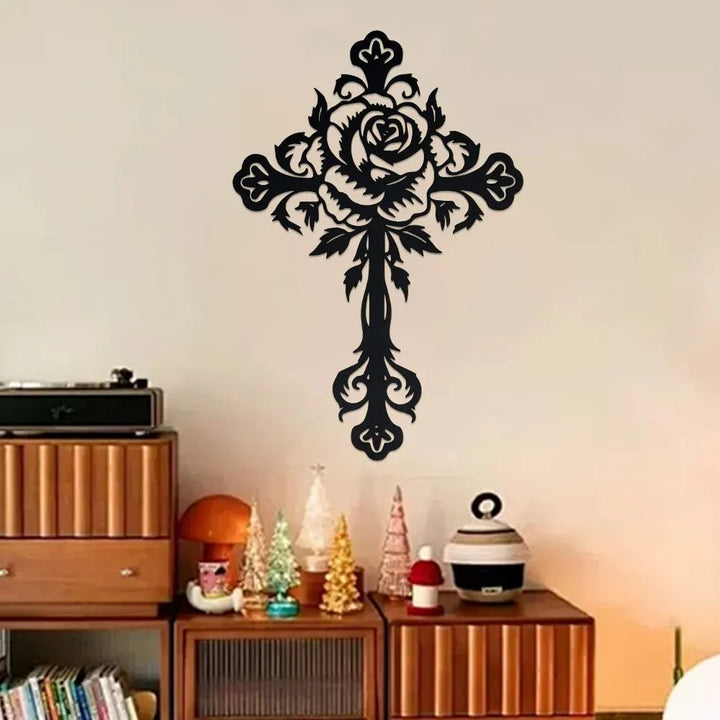 FloraCross – Cruz metálica de pared con motivos florales